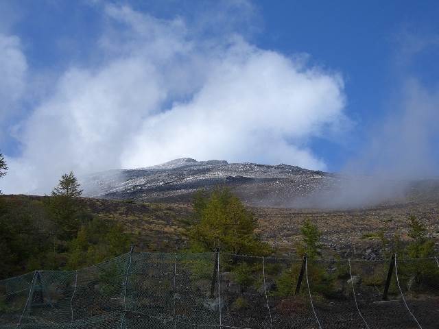 FUJI-1-20091010.JPG - 253,301BYTES